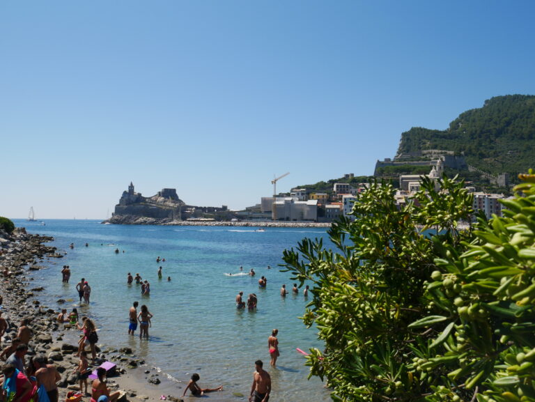 Chiesa di San Pietro vista dall'isola Palmaria