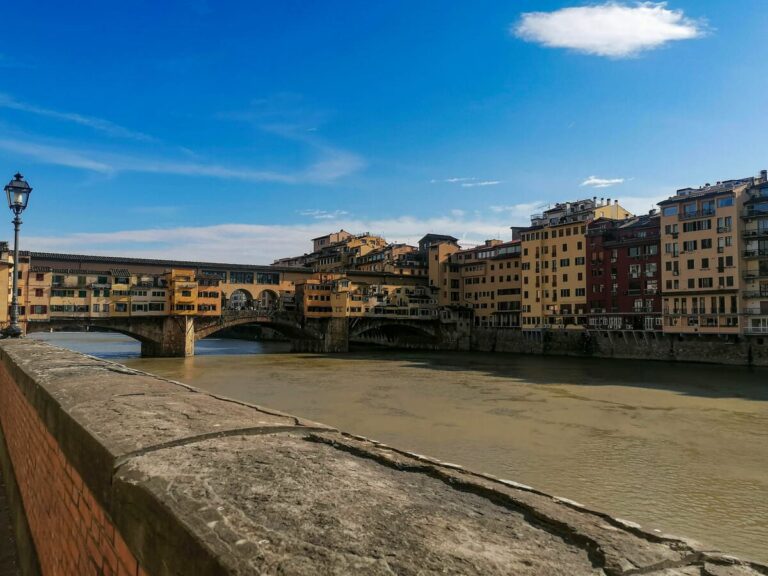 Ponte Vecchio dall'angolo del Ponte di Santa Trinita